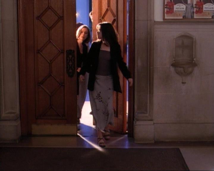 Charmed-Online-dot-net_118WhenBadWarlocksTurnGood2090.jpg Charmed-Online-dot-net_118WhenBadWarlocksTurnGood2090.jpg