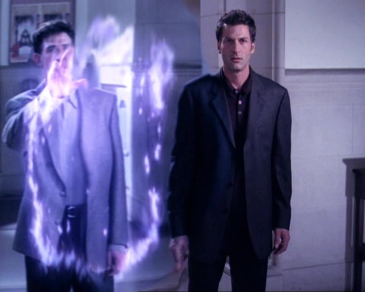 Charmed-Online-dot-net_118WhenBadWarlocksTurnGood2109.jpg Charmed-Online-dot-net_118WhenBadWarlocksTurnGood2109.jpg