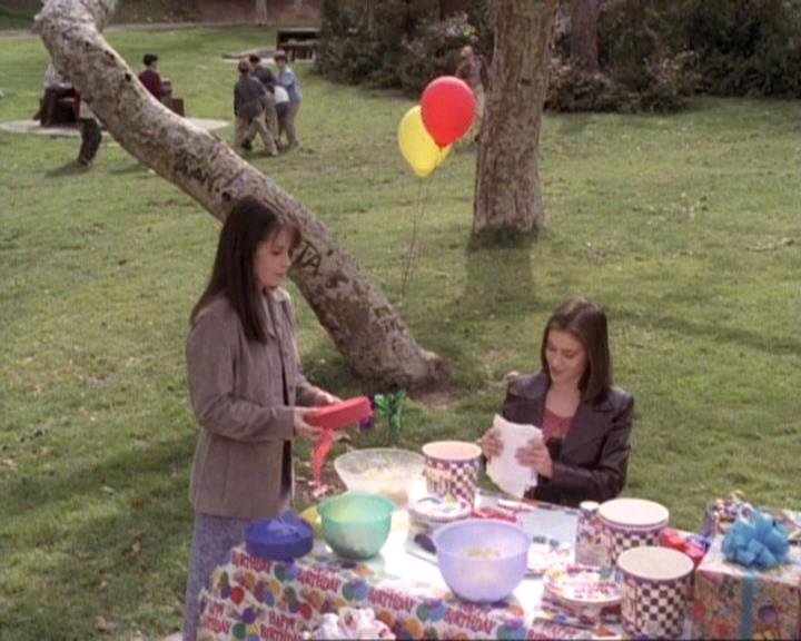 Charmed-Online-dot-net_119OutOfSight0006.jpg Charmed-Online-dot-net_119OutOfSight0006.jpg