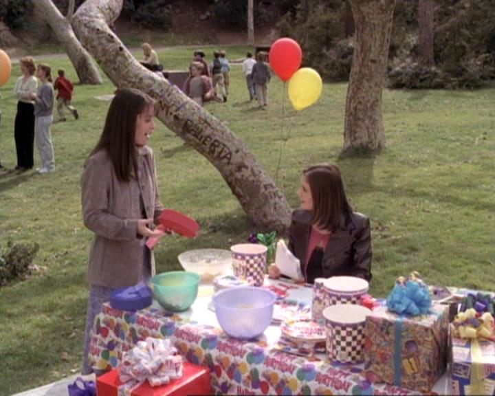 Charmed-Online-dot-net_119OutOfSight0008.jpg Charmed-Online-dot-net_119OutOfSight0008.jpg