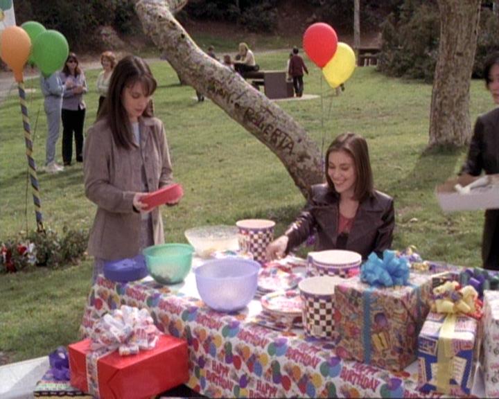 Charmed-Online-dot-net_119OutOfSight0010.jpg Charmed-Online-dot-net_119OutOfSight0010.jpg