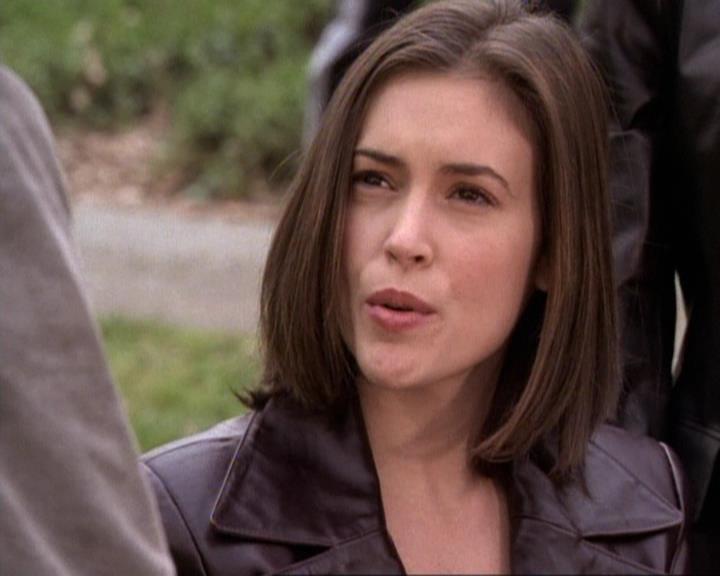 Charmed-Online-dot-net_119OutOfSight0030.jpg Charmed-Online-dot-net_119OutOfSight0030.jpg