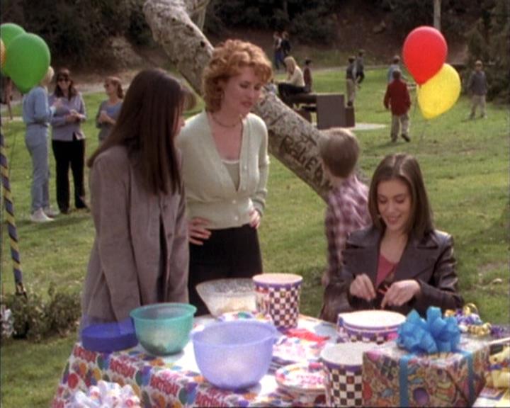 Charmed-Online-dot-net_119OutOfSight0054.jpg Charmed-Online-dot-net_119OutOfSight0054.jpg