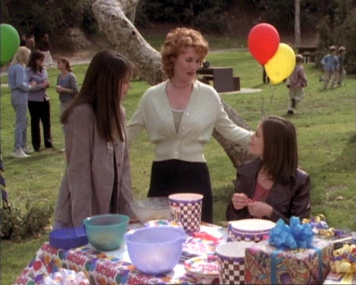 Charmed-Online-dot-net_119OutOfSight0058.jpg Charmed-Online-dot-net_119OutOfSight0058.jpg