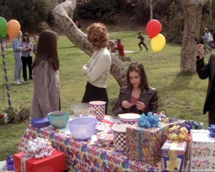 Charmed-Online-dot-net_119OutOfSight0068.jpg Charmed-Online-dot-net_119OutOfSight0068.jpg