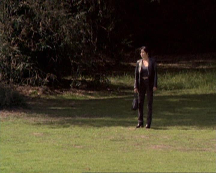 Charmed-Online-dot-net_119OutOfSight0144.jpg Charmed-Online-dot-net_119OutOfSight0144.jpg