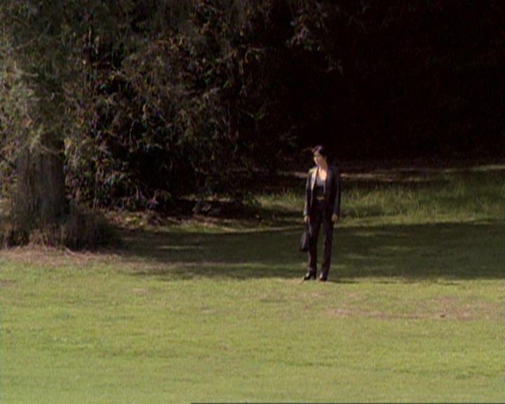 Charmed-Online-dot-net_119OutOfSight0146.jpg Charmed-Online-dot-net_119OutOfSight0146.jpg