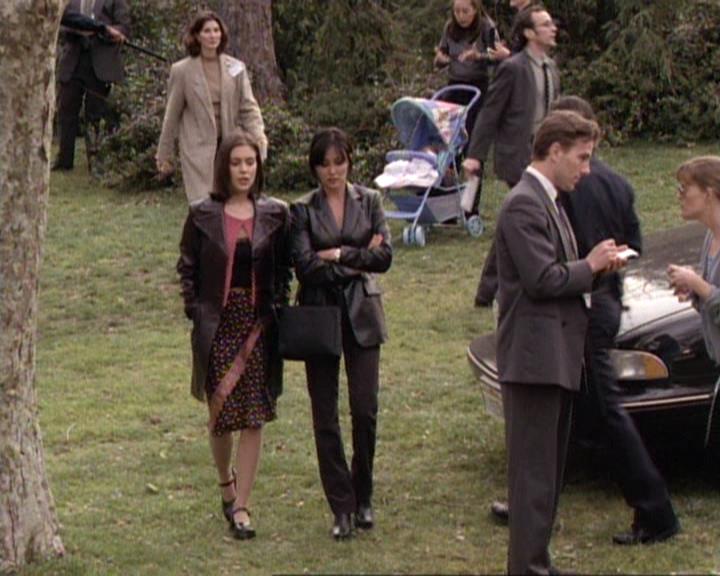 Charmed-Online-dot-net_119OutOfSight0247.jpg Charmed-Online-dot-net_119OutOfSight0247.jpg