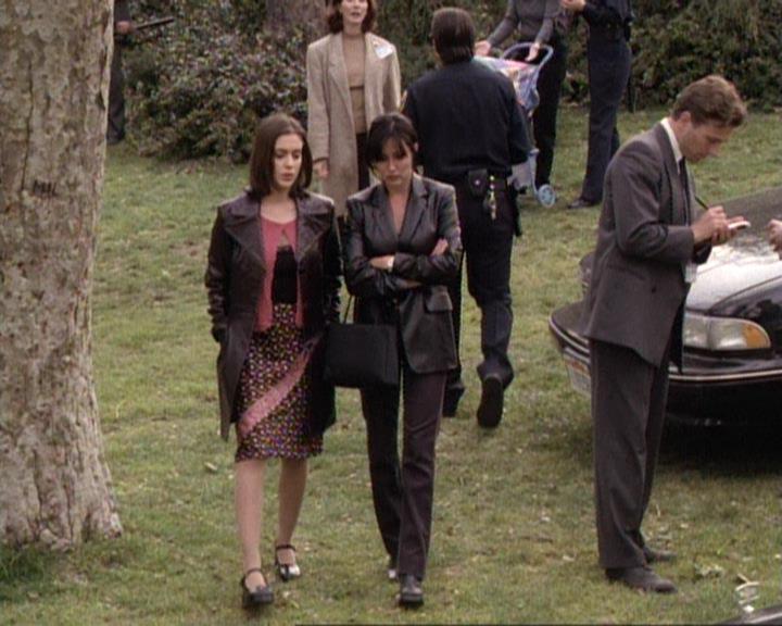 Charmed-Online-dot-net_119OutOfSight0249.jpg Charmed-Online-dot-net_119OutOfSight0249.jpg