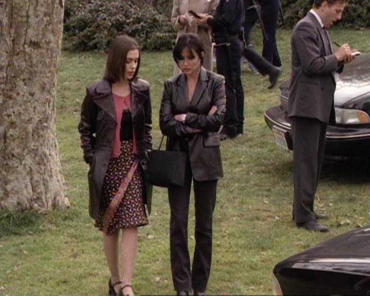 Charmed-Online-dot-net_119OutOfSight0253.jpg Charmed-Online-dot-net_119OutOfSight0253.jpg