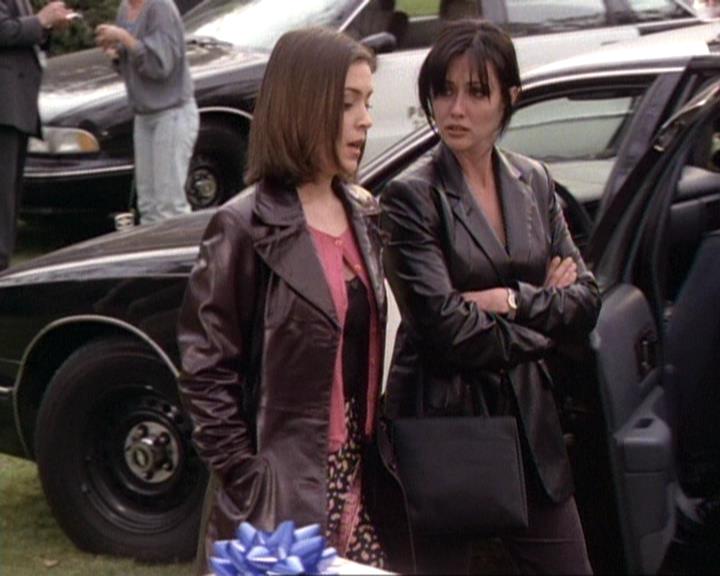 Charmed-Online-dot-net_119OutOfSight0264.jpg Charmed-Online-dot-net_119OutOfSight0264.jpg