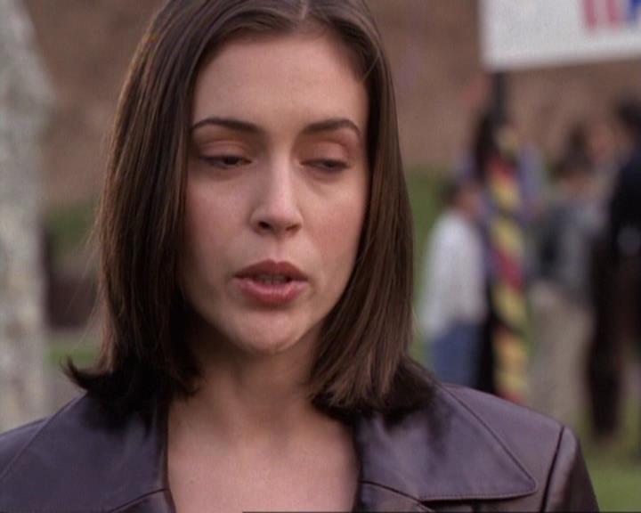 Charmed-Online-dot-net_119OutOfSight0302.jpg Charmed-Online-dot-net_119OutOfSight0302.jpg