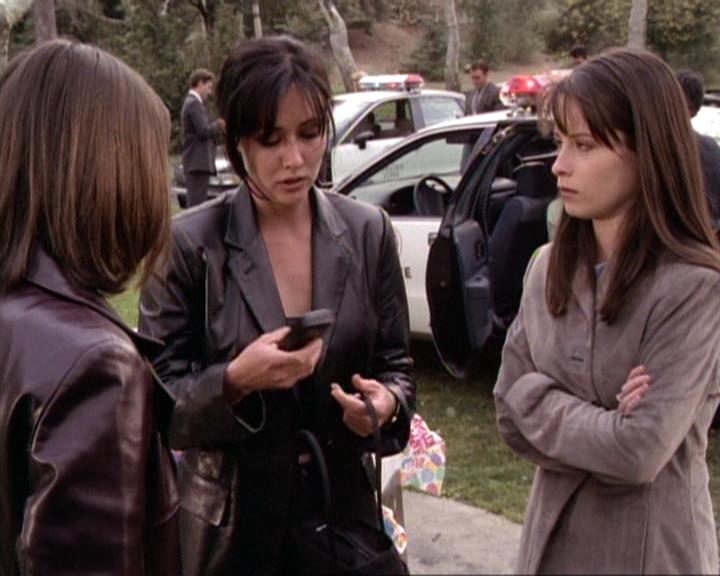 Charmed-Online-dot-net_119OutOfSight0308.jpg Charmed-Online-dot-net_119OutOfSight0308.jpg