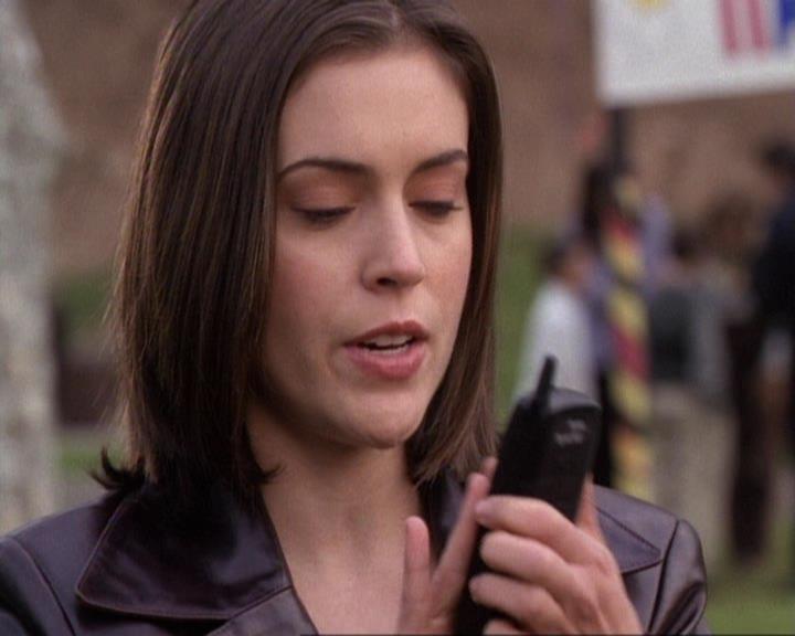 Charmed-Online-dot-net_119OutOfSight0315.jpg Charmed-Online-dot-net_119OutOfSight0315.jpg