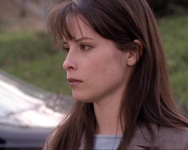 Charmed-Online-dot-net_119OutOfSight0320.jpg Charmed-Online-dot-net_119OutOfSight0320.jpg