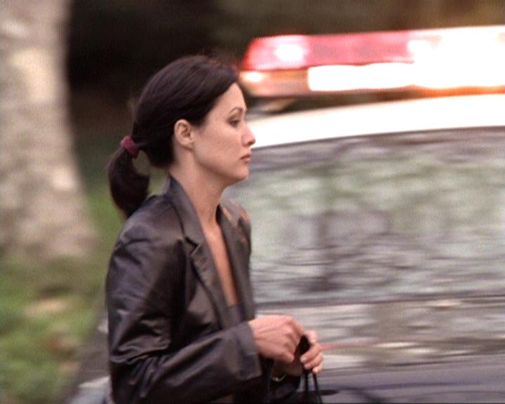 Charmed-Online-dot-net_119OutOfSight0321.jpg Charmed-Online-dot-net_119OutOfSight0321.jpg