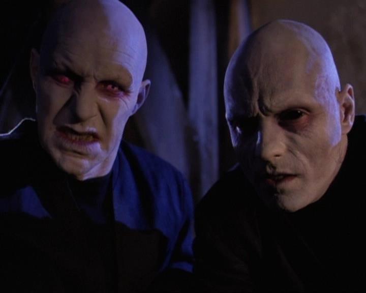 Charmed-Online-dot-net_119OutOfSight0360.jpg Charmed-Online-dot-net_119OutOfSight0360.jpg