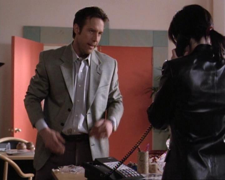 Charmed-Online-dot-net_119OutOfSight0549.jpg Charmed-Online-dot-net_119OutOfSight0549.jpg