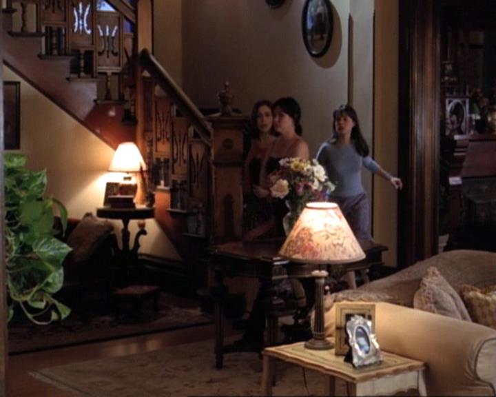 Charmed-Online-dot-net_119OutOfSight0815.jpg Charmed-Online-dot-net_119OutOfSight0815.jpg