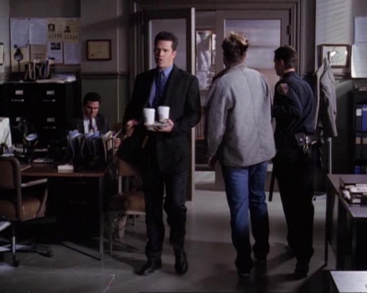 Charmed-Online-dot-net_119OutOfSight0888.jpg Charmed-Online-dot-net_119OutOfSight0888.jpg