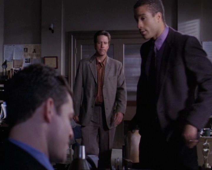 Charmed-Online-dot-net_119OutOfSight0913.jpg Charmed-Online-dot-net_119OutOfSight0913.jpg