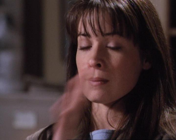 Charmed-Online-dot-net_119OutOfSight1098.jpg Charmed-Online-dot-net_119OutOfSight1098.jpg