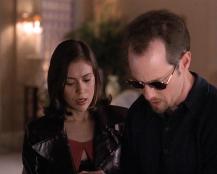 Charmed-Online-dot-net_119OutOfSight1245.jpg Charmed-Online-dot-net_119OutOfSight1245.jpg