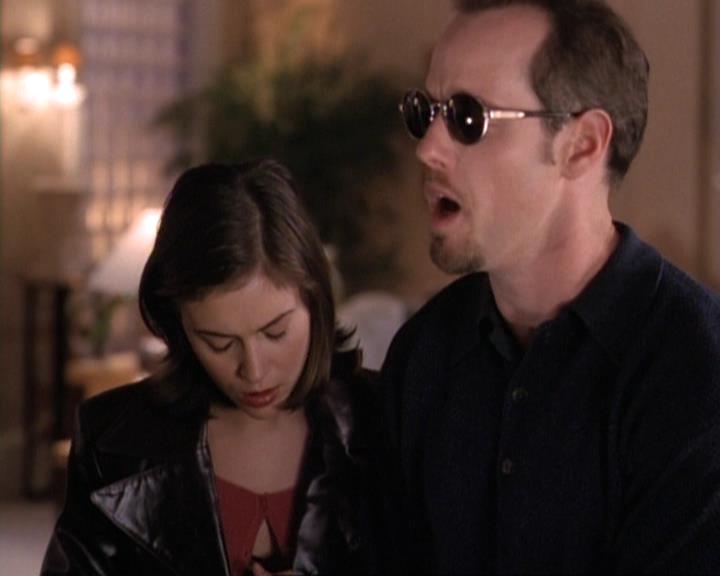 Charmed-Online-dot-net_119OutOfSight1256.jpg Charmed-Online-dot-net_119OutOfSight1256.jpg