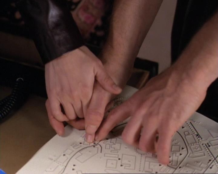 Charmed-Online-dot-net_119OutOfSight1271.jpg Charmed-Online-dot-net_119OutOfSight1271.jpg