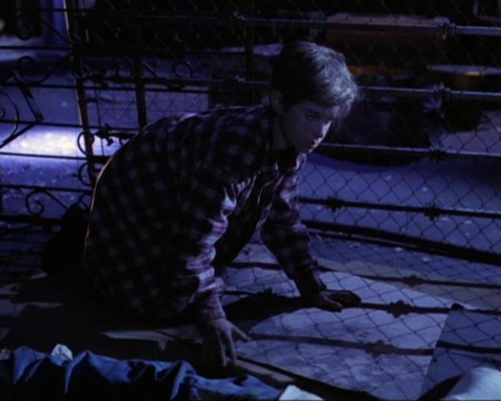 Charmed-Online-dot-net_119OutOfSight1325.jpg Charmed-Online-dot-net_119OutOfSight1325.jpg