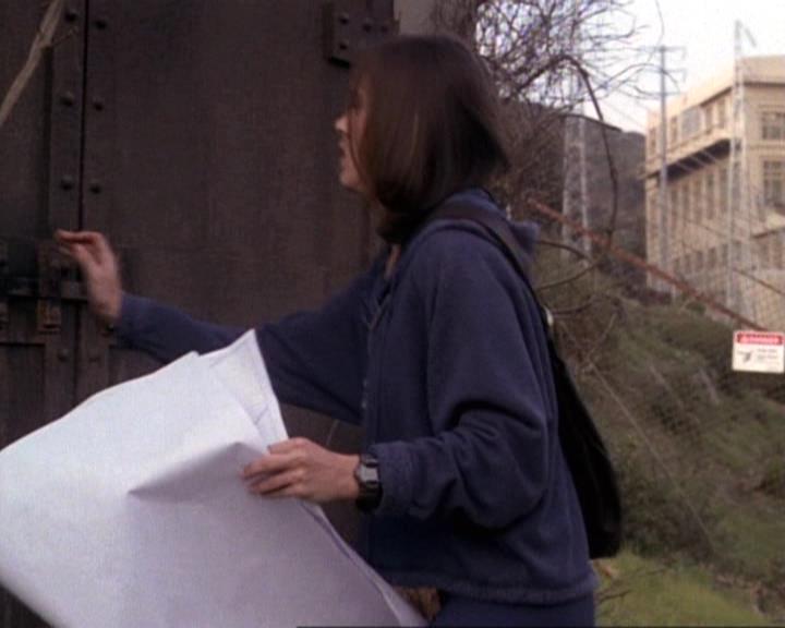 Charmed-Online-dot-net_119OutOfSight1461.jpg Charmed-Online-dot-net_119OutOfSight1461.jpg