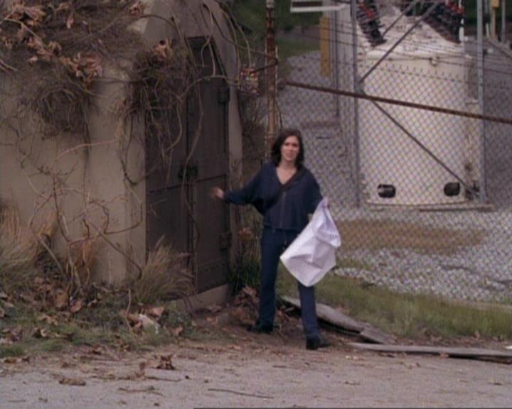 Charmed-Online-dot-net_119OutOfSight1468.jpg Charmed-Online-dot-net_119OutOfSight1468.jpg