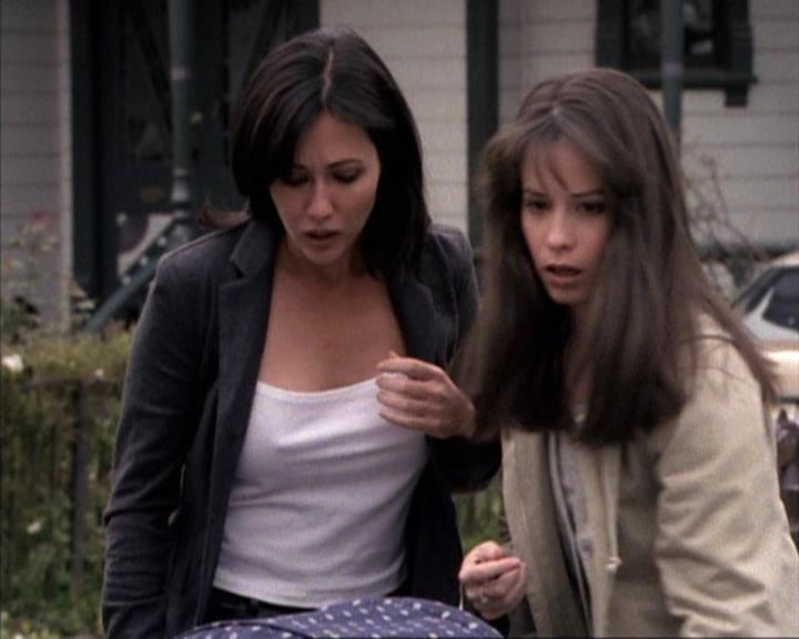 Charmed-Online-dot-net_119OutOfSight1511.jpg Charmed-Online-dot-net_119OutOfSight1511.jpg