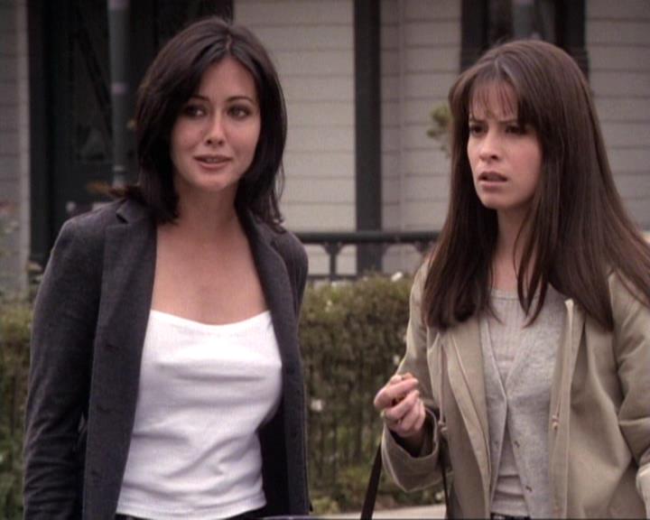 Charmed-Online-dot-net_119OutOfSight1522.jpg Charmed-Online-dot-net_119OutOfSight1522.jpg