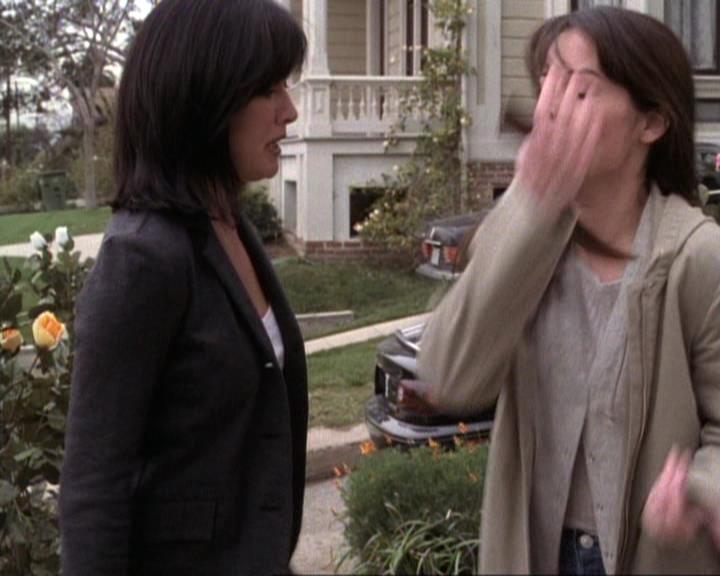 Charmed-Online-dot-net_119OutOfSight1529.jpg Charmed-Online-dot-net_119OutOfSight1529.jpg