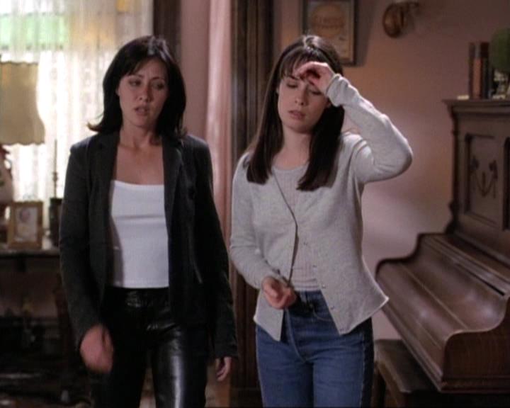 Charmed-Online-dot-net_119OutOfSight1608.jpg Charmed-Online-dot-net_119OutOfSight1608.jpg