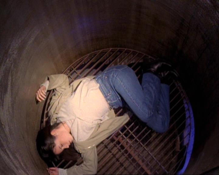 Charmed-Online-dot-net_119OutOfSight1834.jpg Charmed-Online-dot-net_119OutOfSight1834.jpg