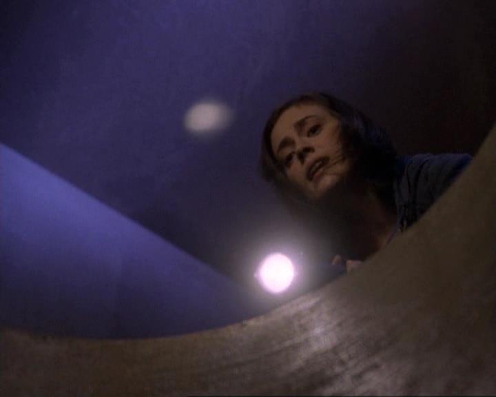 Charmed-Online-dot-net_119OutOfSight1835.jpg Charmed-Online-dot-net_119OutOfSight1835.jpg