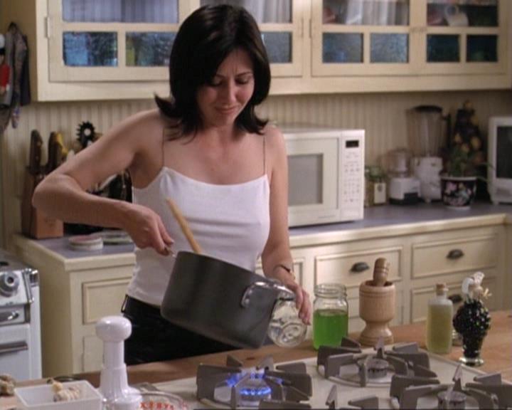 Charmed-Online-dot-net_119OutOfSight1850.jpg Charmed-Online-dot-net_119OutOfSight1850.jpg