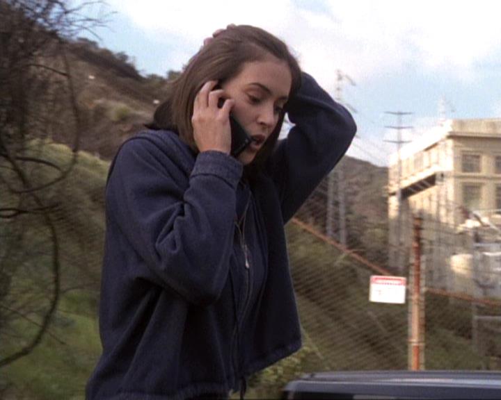 Charmed-Online-dot-net_119OutOfSight1858.jpg Charmed-Online-dot-net_119OutOfSight1858.jpg