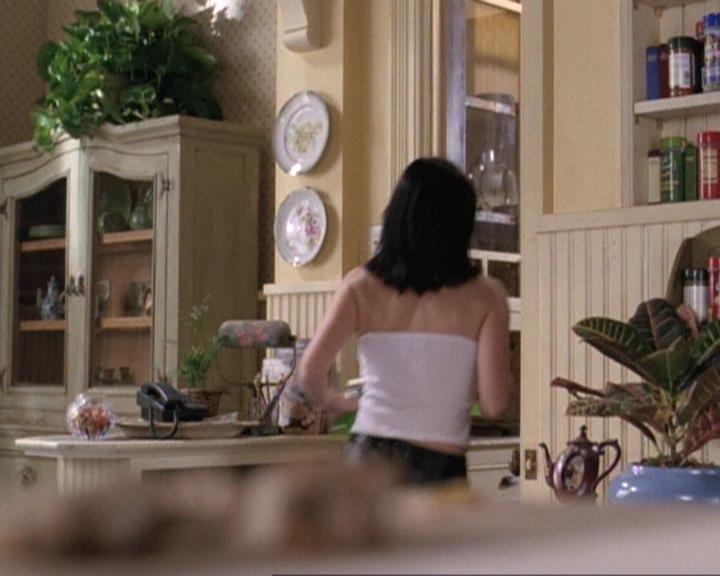 Charmed-Online-dot-net_119OutOfSight1870.jpg Charmed-Online-dot-net_119OutOfSight1870.jpg