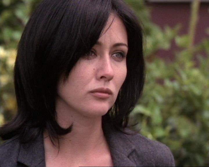 Charmed-Online-dot-net_119OutOfSight1914.jpg Charmed-Online-dot-net_119OutOfSight1914.jpg