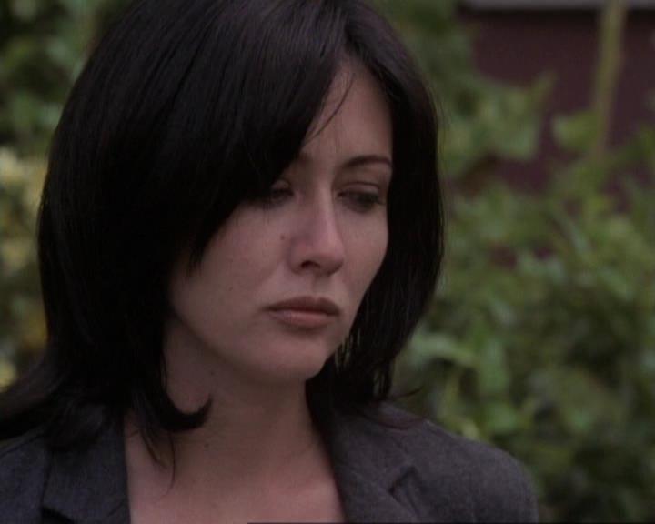 Charmed-Online-dot-net_119OutOfSight1915.jpg Charmed-Online-dot-net_119OutOfSight1915.jpg