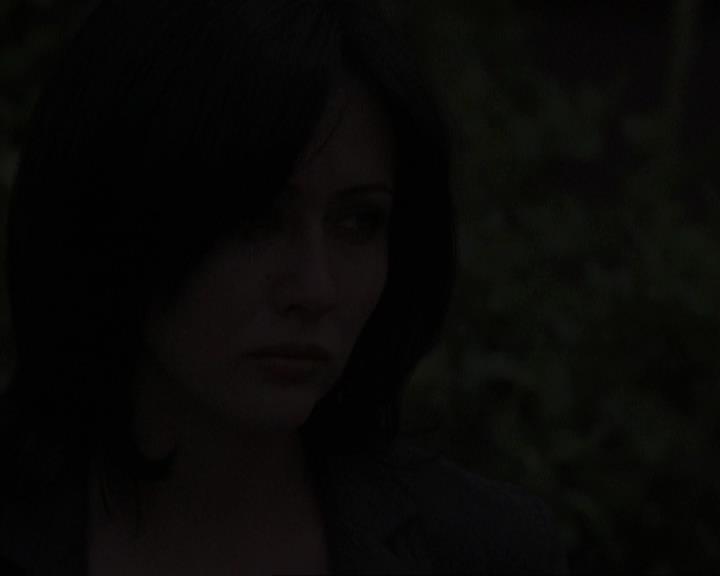 Charmed-Online-dot-net_119OutOfSight1916.jpg Charmed-Online-dot-net_119OutOfSight1916.jpg