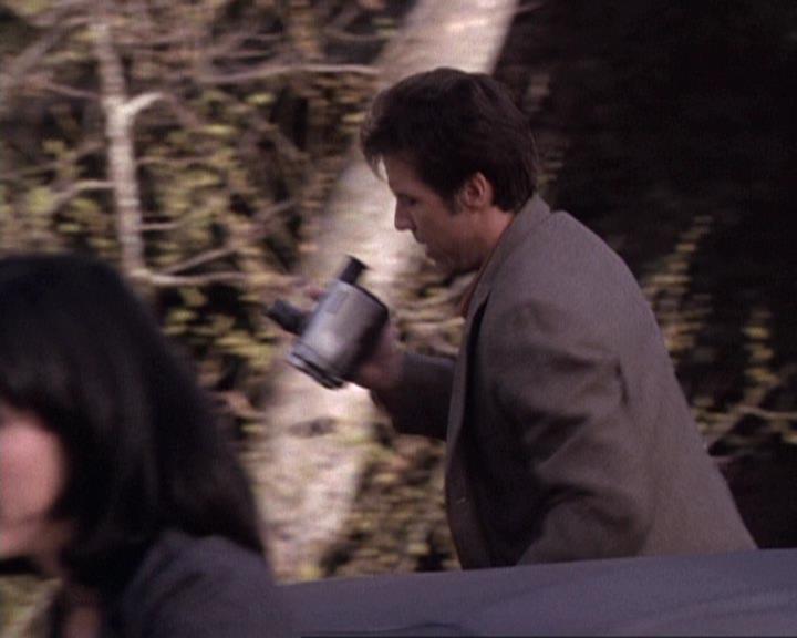 Charmed-Online-dot-net_119OutOfSight1926.jpg Charmed-Online-dot-net_119OutOfSight1926.jpg