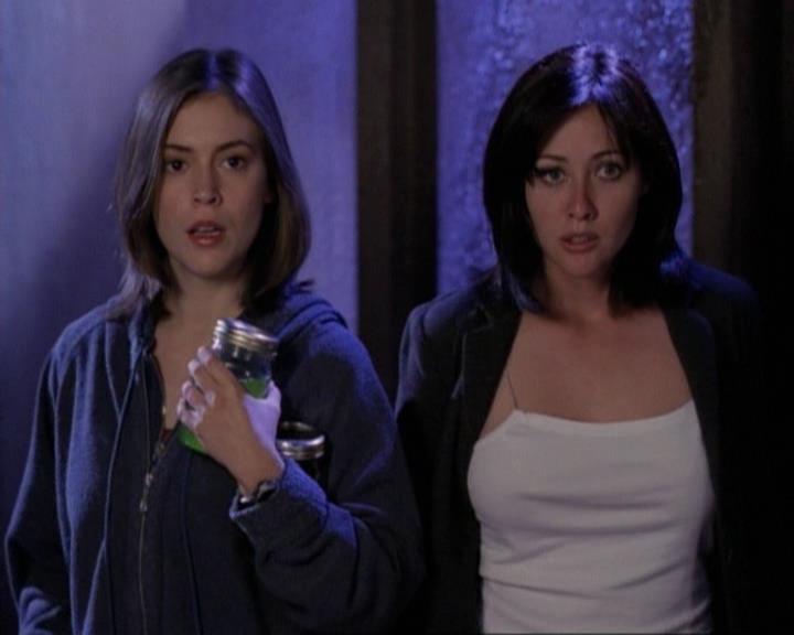 Charmed-Online-dot-net_119OutOfSight1969.jpg Charmed-Online-dot-net_119OutOfSight1969.jpg