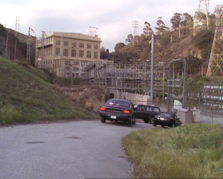 Charmed-Online-dot-net_119OutOfSight1978.jpg Charmed-Online-dot-net_119OutOfSight1978.jpg