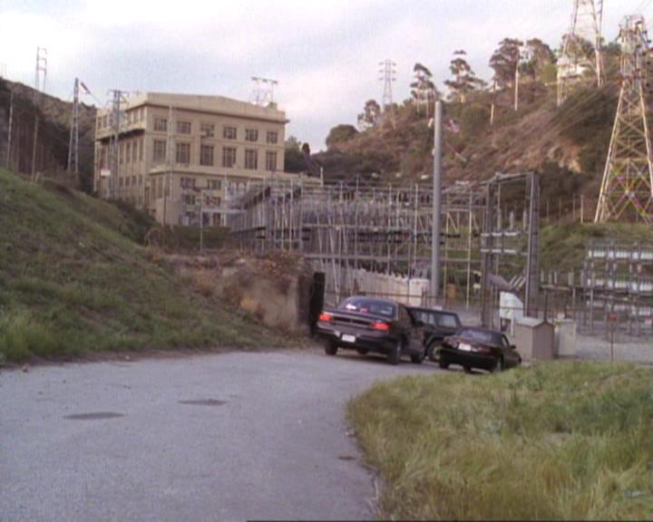 Charmed-Online-dot-net_119OutOfSight1979.jpg Charmed-Online-dot-net_119OutOfSight1979.jpg