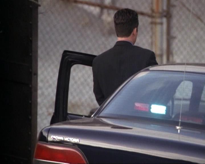 Charmed-Online-dot-net_119OutOfSight1984.jpg Charmed-Online-dot-net_119OutOfSight1984.jpg