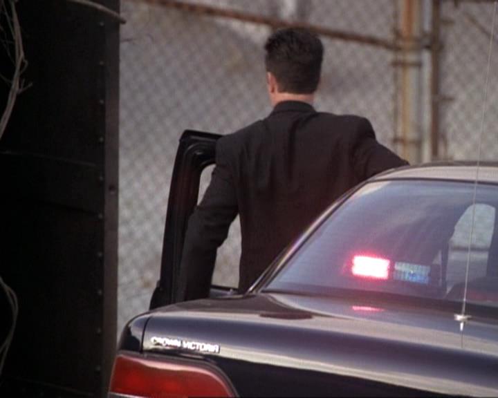 Charmed-Online-dot-net_119OutOfSight1985.jpg Charmed-Online-dot-net_119OutOfSight1985.jpg